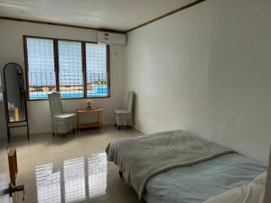 Vasquez Residence Cozy Homestay