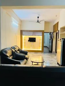 TSR Service Apartment - 维沙卡帕特南