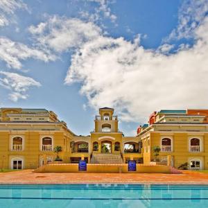 Flat NAIA Manila Chateau Elysee pool view