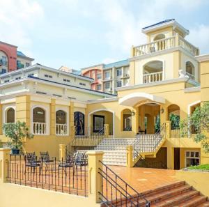 Flat NAIA Manila Chateau Elysee pool view