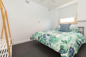 Summer Breeze Lake House