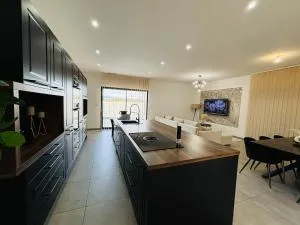 Modern villa pool beautiful view - Pennautier