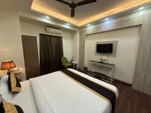 The Lake Palm Kalighat - Behāla