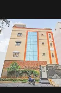 The Rose Residency inn - Lingampalli