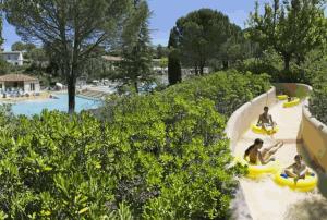 Appartements Duplex (5pers) dans village vacances en Ardeche : photos des chambres