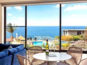 Breathtaking Clifftop Ocean Views from Unit 12