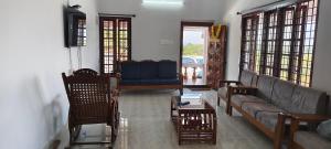 Whitehouse Villa