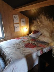 Maisons de vacances CHALET COSY LE CABETON AVEC SAUNA TONNEAU a St Laurent en Grandvaux - du samedi au samedi uniquement : photos des chambres
