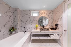 Kay Hotel Han Riverfront