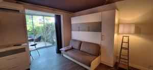 Appartements Studio confortable au calme proche du port et de la plage grande terrasse et parking residence le Grand Large : photos des chambres