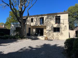 Villa neuve 5 ch et Jacuzzi