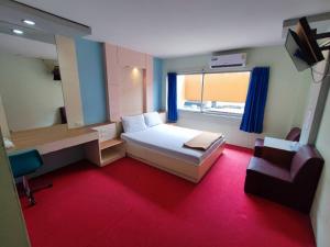 โรงแรมแฮปปี้ อิน