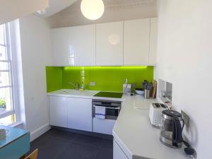 Pass the Keys Elegant historic sea view apartment