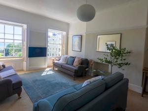 Pass the Keys Elegant historic sea view apartment