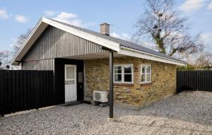 2 Bedroom Awesome Home In Otterup