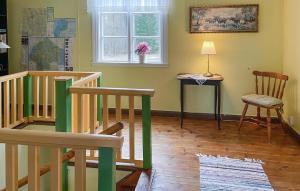 Nice Apartment In Mantorp With Kitchen