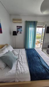 Thalia, apartment on the beach