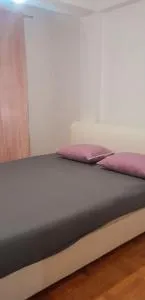 Stan na dan Gradiska - 格拉迪什卡