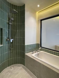 Chinatown Heritage, Chinatown Main road