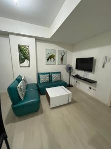 Azure Condo Maui by arlene