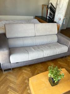 Beau studio avec vue sur Paris