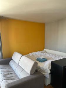 Beau studio avec vue sur Paris