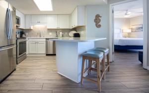 Phoenix VI 6803 condo