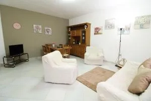 Holiday-House-Camelia-600-meters-from-the-beach - San Giovanni