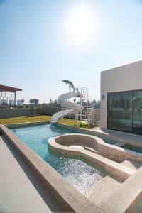 The Woofington Pet Friendly Pool Villa