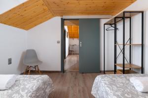 Kostas Nest