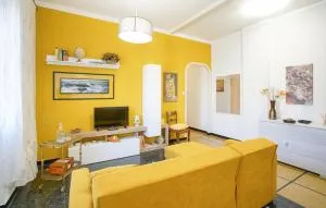 Gorgeous Apartment In Genova With Wifi - Буззала