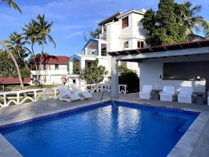 Front Beach Punta Rucia Villa