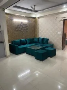 Cozy 2 BHK Flat in Apartment - Gurgaon