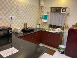 Family Friendly Studio Apartment -2