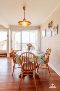 Grand T2 en 1ère ligne Vue mer sur le Petit Port