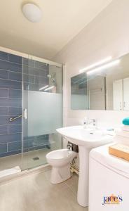 Grand T2 en 1ère ligne Vue mer sur le Petit Port