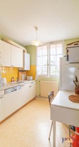 Grand T2 en 1ère ligne Vue mer sur le Petit Port