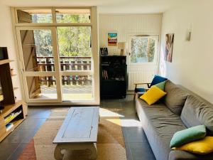 Appartements Apt T3 avec terrasse, sous les pins, au bord du lac et a 5 min de l-ocean : photos des chambres