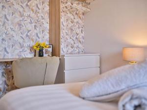 Maisons d'hotes Les Chambres de Troyes - Parking Internet Fibre TV : Chambre Double Deluxe