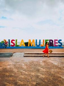 Catamaran Bote Barco TOUR ISLA MUJERES