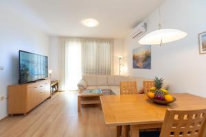 Boki 2 one bedroom apartment in old town with balcony