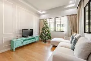 Villa Siri 49 Luxury 4 BR Chiang Mai - Ban Chang Kham Luang