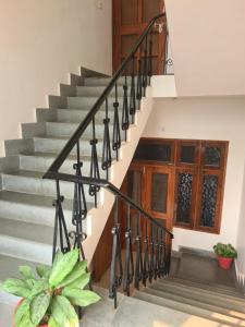 Singhasth homestay 2BHK apartment in HEART of city Jagatganj Benaras