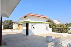 Singhasth homestay 2BHK apartment in HEART of city Jagatganj Benaras