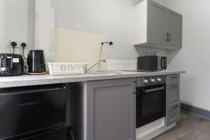 Luxury Moseley Studio - 8