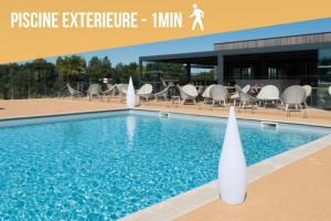Campings LE REFUGE DU LAC - Sejour d-Exception avec Vue imprenable sur le Lac - Piscines Sauna Salle Fitness Bibliotheque Restaurant - 10min des Sables d-Olonne : photos des chambres