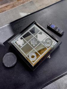 New HGTV Cabin: Hot Tub BBQ Firepit Sleeps 10