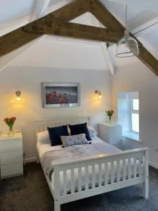 The Cottage, Bridge House - Maughold