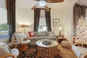 Charming Three bedroom Luxury Oasis - Lockeford