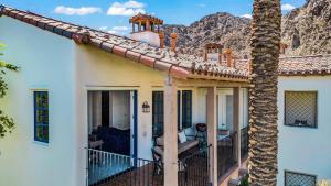 LV354 Upstairs 3 Bedroom Legacy Villa